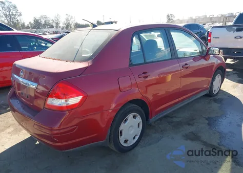 2010 Nissan Versa 1.8S z USA, uszkodzony, nr VIN 3N1BC1AP3AL413829